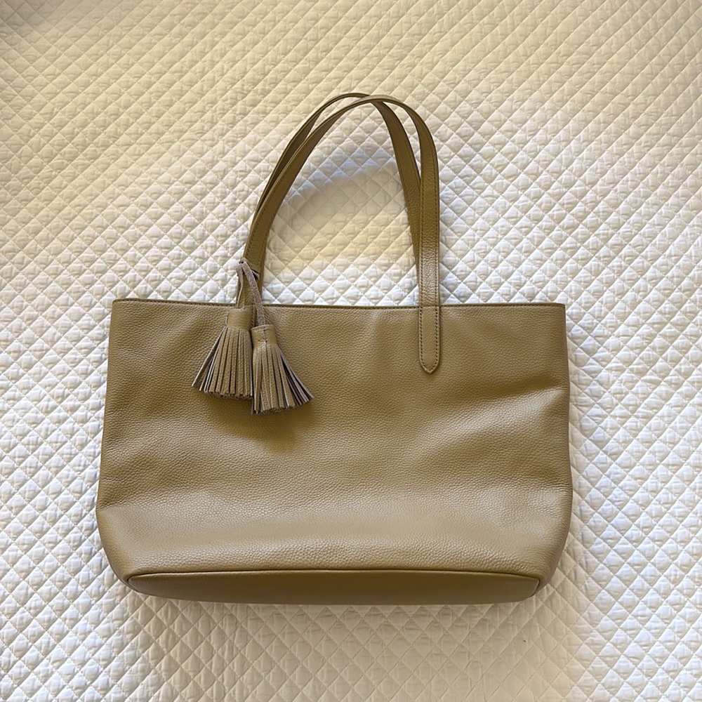 NWOT Tan beige Onna Ehrlich Flora Leather Handbag